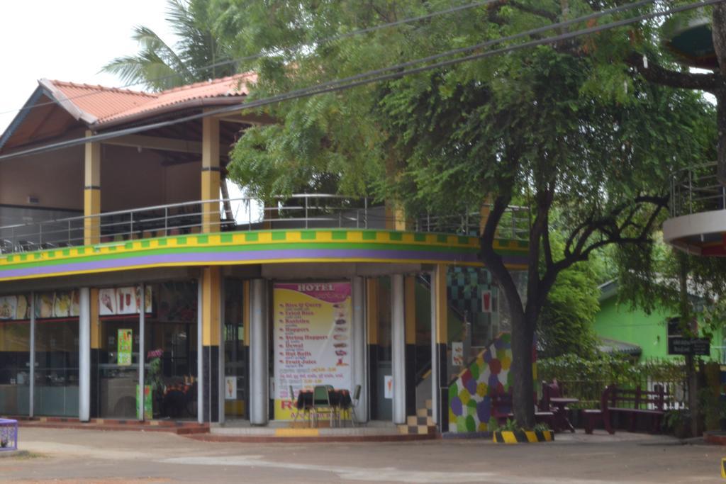 Old Mahawasala Hotel Bambaragaleyaya Buitenkant foto