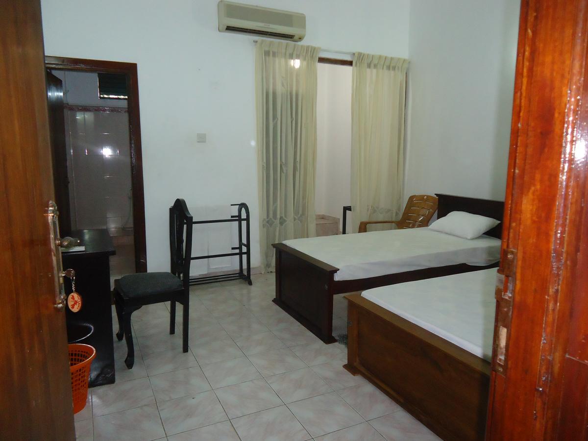 Old Mahawasala Hotel Bambaragaleyaya Buitenkant foto