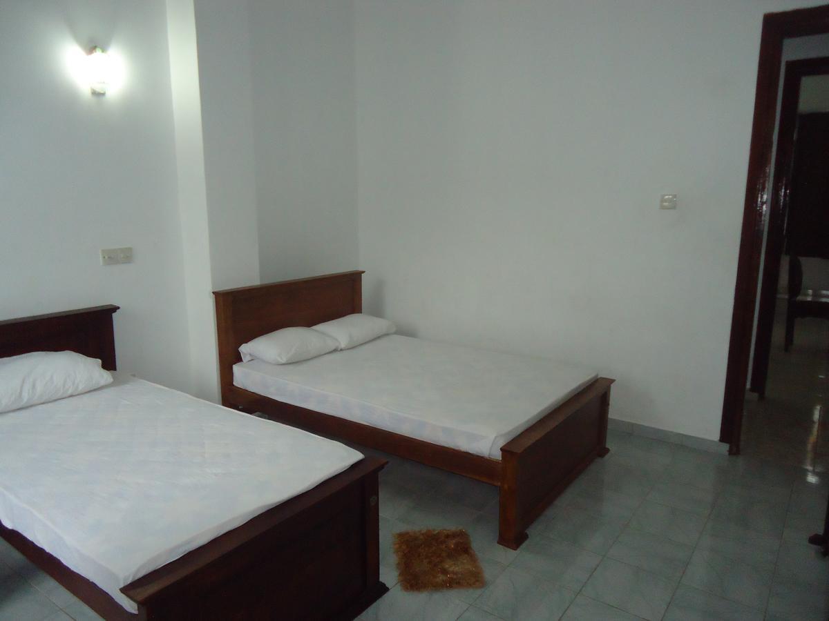 Old Mahawasala Hotel Bambaragaleyaya Buitenkant foto