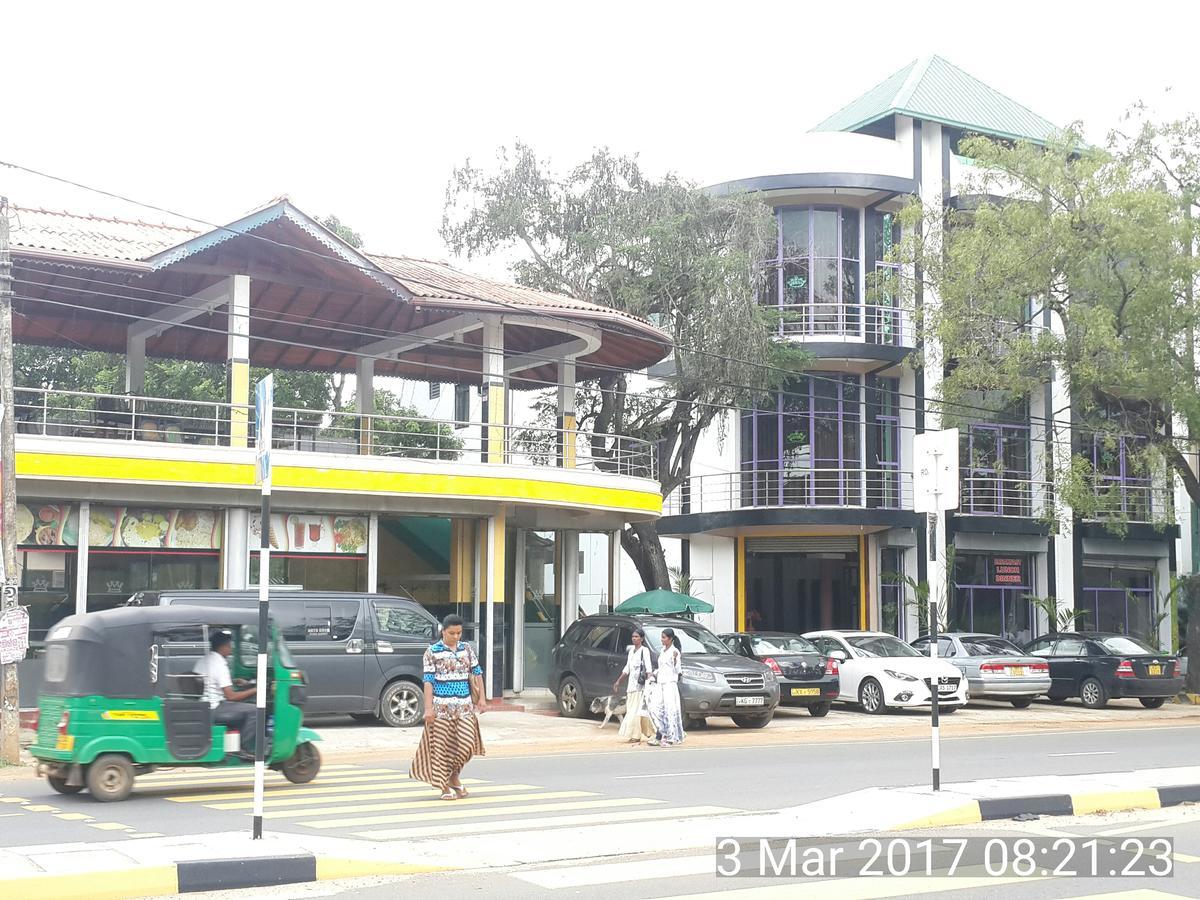 Old Mahawasala Hotel Bambaragaleyaya Buitenkant foto